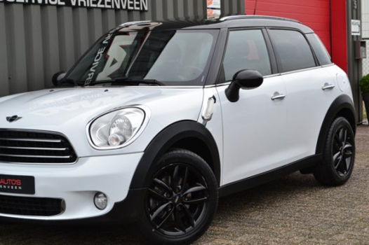 Mini Mini Countryman - 1.6 Cooper Business Line 2010 Wit Navi/Panoramadak/Leer - 1