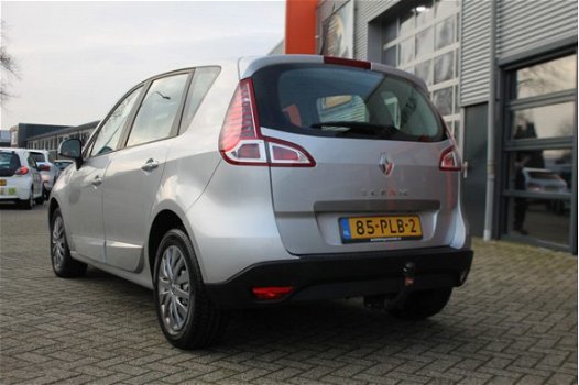 Renault Scénic - 2.0 Expression AUTOMAAT / NAVI / CLIMA / TREKHAAK - 1