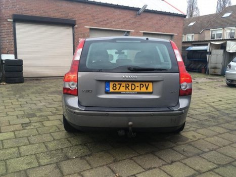 Volvo V50 - 2.0D Kinetic - 1