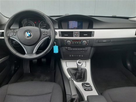 BMW 3-serie - 318i Navigatie/18inch/Xenon/Schuifdak/PDC - 1