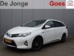 Toyota Auris Touring Sports - 1.8 Hybrid Lease+ | Navigatie| Zwart leder | Xenon - 1 - Thumbnail