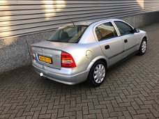 Opel Astra - 1.8-16V Comfort AIRCO, NAP, 1e eigenaar, NWE APK & dstrbtieriem