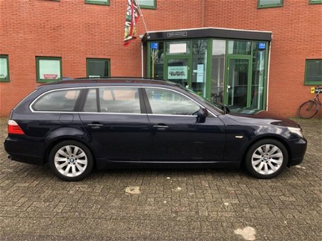 BMW 5-serie Touring - 523i Business Line - 1