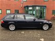 BMW 5-serie Touring - 523i Business Line - 1 - Thumbnail