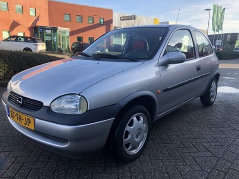 Opel Corsa - 1.2i-16V Onyx - 1