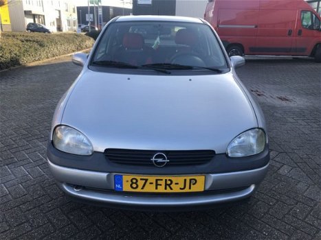 Opel Corsa - 1.2i-16V Onyx - 1