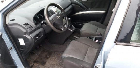 Toyota Corolla Verso - 1.6 VVT-i Terra - 1