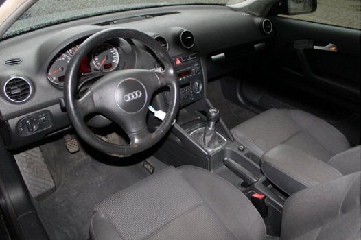 Audi A3 - 2.0 FSI Ambition Airco 6 bak 150 pk Afkomstig van de 2e eigenaar - 1