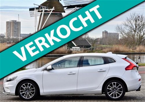 Volvo V40 - 2.0 D4 R-Design Business Xenon Dealer auto, BTW, boekjes - 1