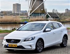 Volvo V40 - 2.0 D4 R-Design Business Xenon Dealer auto, BTW, boekjes