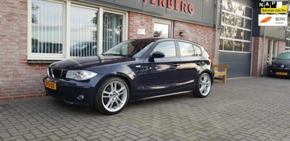 BMW 1-serie - 118i Business Line Sportstoelen 18 Inch Airco - 1