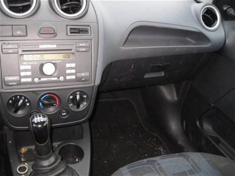 Ford Fiesta - 1.3-8V Style st bekr cv airco elek pak nap apk - 1