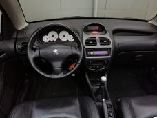 Peugeot 206 CC - 2.0-16V