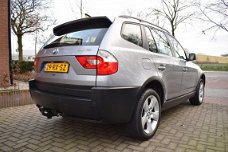 BMW X3 - 2.0i Introduction LEER/NAVI/AIRCO/PDC/TREKHAAK/NETTE STAAT
