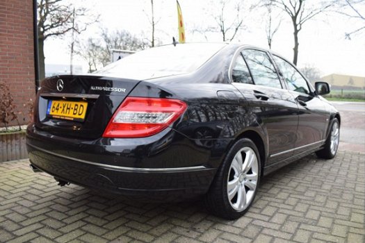 Mercedes-Benz C-klasse - 200 K Avantgarde AIRCO/XENON/NAVI/CRUISE/PDC/TREKHAAK/NETTE STAAT - 1