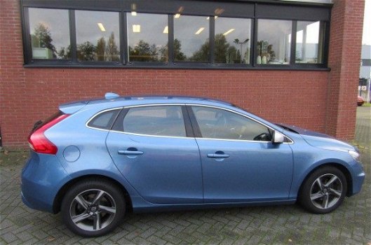 Volvo V40 - 2.0 D2 R-Design Business PRIJS INCL BTW LEER ALCAN./XENON/TREKHAAK/STOEL VERW - 1