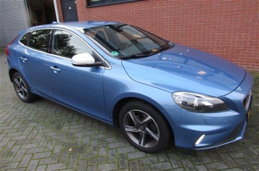 Volvo V40 - 2.0 D2 R-Design Business PRIJS INCL BTW LEER ALCAN./XENON/TREKHAAK/STOEL VERW - 1