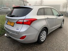 Hyundai i30 Wagon - 1.6 GDI i-Motion LED + TREKHAAK + ALL SEASON BANDEN