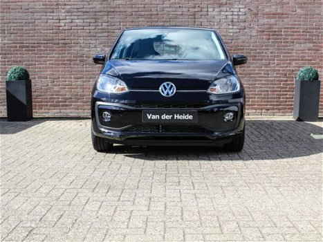 Volkswagen Up! - 1.0 BMT move up 60PK Parkeersensoren achter, Airco, Cruise control, Lichtmetalen ve - 1