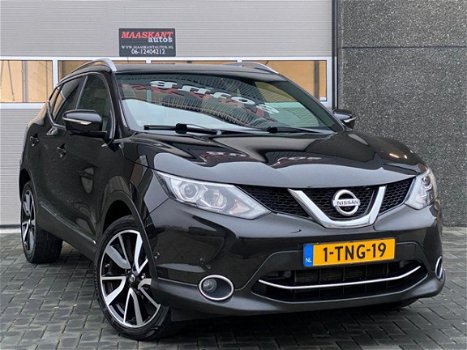 Nissan Qashqai - 1.2 Premier Limited Edition nr 1668 / Pano / 360 Camera / Navi / Leder / Trekhaak / - 1