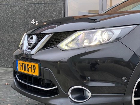 Nissan Qashqai - 1.2 Premier Limited Edition nr 1668 / Pano / 360 Camera / Navi / Leder / Trekhaak / - 1