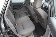 Ford Focus Wagon - 1.6-16V Futura