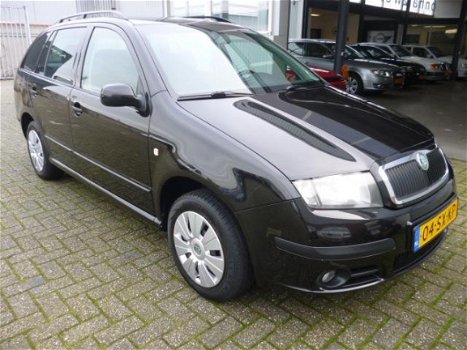 Skoda Fabia Combi - 1.4-16V Equipe plus NW APK/DVD/AIRCO - 1