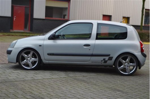 Renault Clio - 1.4 16v sport - 1