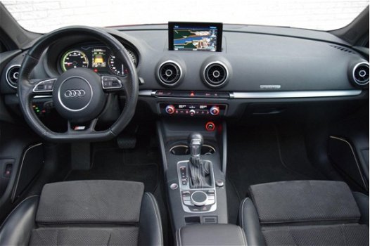 Audi A3 Sportback - 1.4 e-tron PHEV S-Line Sport Automaat [OPEN DAK, NAVI, BANG & OLUFSEN, LED, 18 I - 1