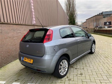 Fiat Grande Punto - 1.4 Dynamic 3drs 2007 180.000km APK NAP - 1