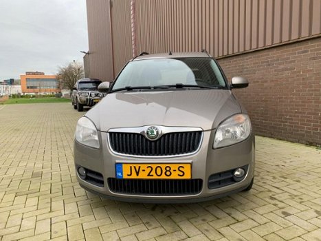 Skoda Roomster - 1.2 Ambiente Airco 2007 112.000km APK NAP - 1