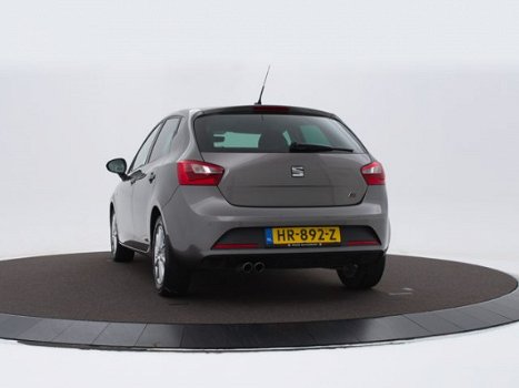 Seat Ibiza - 1.0 Tsi 95pk FR Connect | Navigatie | Xenon/ Led | Clima | P-Sensoren | Sportstoelen | - 1