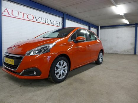 Peugeot 208 - 1.2 Puretech 82pk 5D Blue Lion, 5drs, navigatie, airco, cruisecontrol - 1