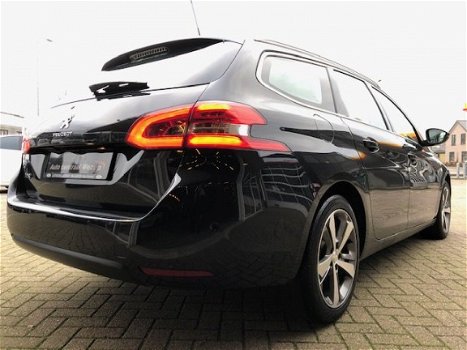 Peugeot 308 SW - 1.2 e-THP Allure Bi-xenon / Led / Cruise ctr / Climate ctr / Pdc / Navigatie / Spor - 1