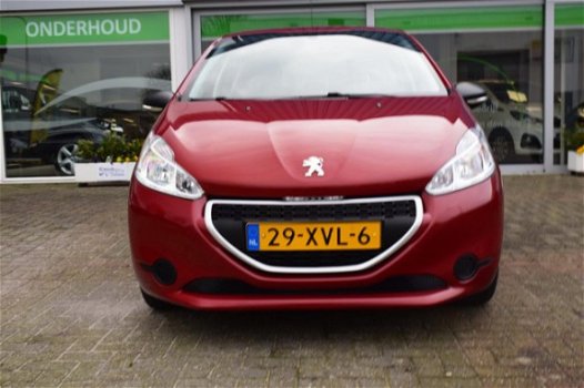 Peugeot 208 - 1.2 VTi Access in nette staat binnen en buiten, met stoere gespote delen in het interi - 1