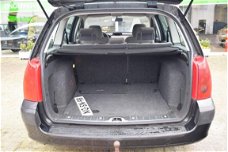 Peugeot 307 Break - 2.0-16V XT Pack , met trekhaak, 2e eigenaar