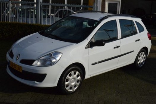 Renault Clio Estate - 1.2 TCE Expr, 1e eig, APK, NAVI, TREKHAAK, BLUETOOTH, ALL-SEASON - 1