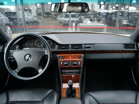 Mercedes-Benz 200-serie - 260 E (W124) | Liefhebbers auto | Uniek mooi | volledige historie aanwezig - 1