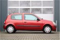 Renault Clio - 1.2-16V Dynamique Basis Airco/Stuurbekrachtiging/Elek.Ramen/C.V./Trekhaak/APK:12-7-20 - 1 - Thumbnail