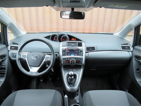 Toyota Verso - 1.8 VVT-i 7Pers. (Airco, Cruise, Camera, Stoelverwarming) - 1