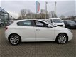 Alfa Romeo Giulietta - 1.4 T Distinctive /LEDER/XENON/170 PK/NL-AUTO NAP - 1 - Thumbnail