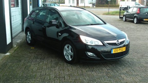 Opel Astra - 1.3 CDTI Ecoflex Start/Stop 95pk - 1