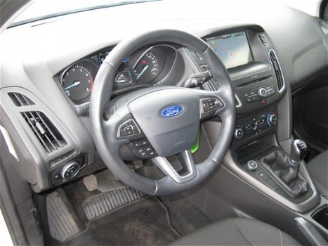 Ford Focus - 1.0 EcoBoost 100pk 5-deurs Trend Edition - 1