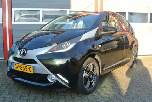 Toyota Aygo - 1.0 VVT-i x-clusiv - 1