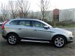 Volvo XC60 - 2.4 D5 AWD Summum - NAVI - XENON - AUTOMAAT - PDC - LEDER - CRUISE CONTR - STOEL VERW - 1 - Thumbnail