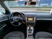 Skoda Octavia Combi - 2.0 TDI Elegance Business Line BTW AUTO XENON NAVI VOL ONDERH NAP - 1 - Thumbnail