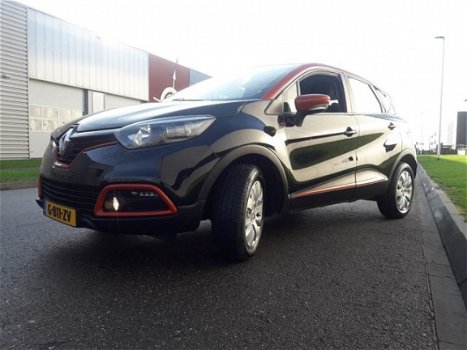 Renault Captur - 0, 9 TCe 90pk Expression ECC NAV Cruise Stoelverw. PDC Zomer/Wint - 1