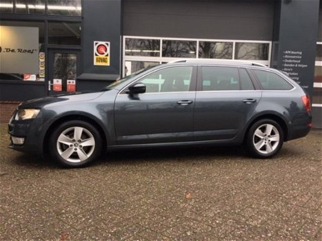 Skoda Octavia Combi - 1.6 TDI BUSINESSLINE, Leer, NAVI - 1