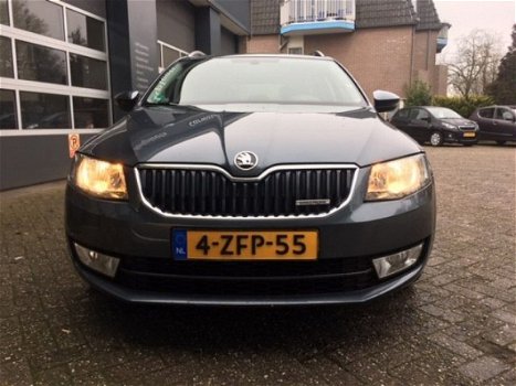 Skoda Octavia Combi - 1.6 TDI BUSINESSLINE, Leer, NAVI - 1