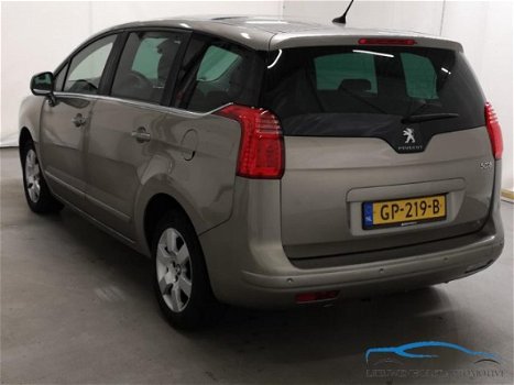 Peugeot 5008 - 1.2 PureTech Blue Lease 7pers. navi, clima, cruise, PDC, pano, nw model - 1